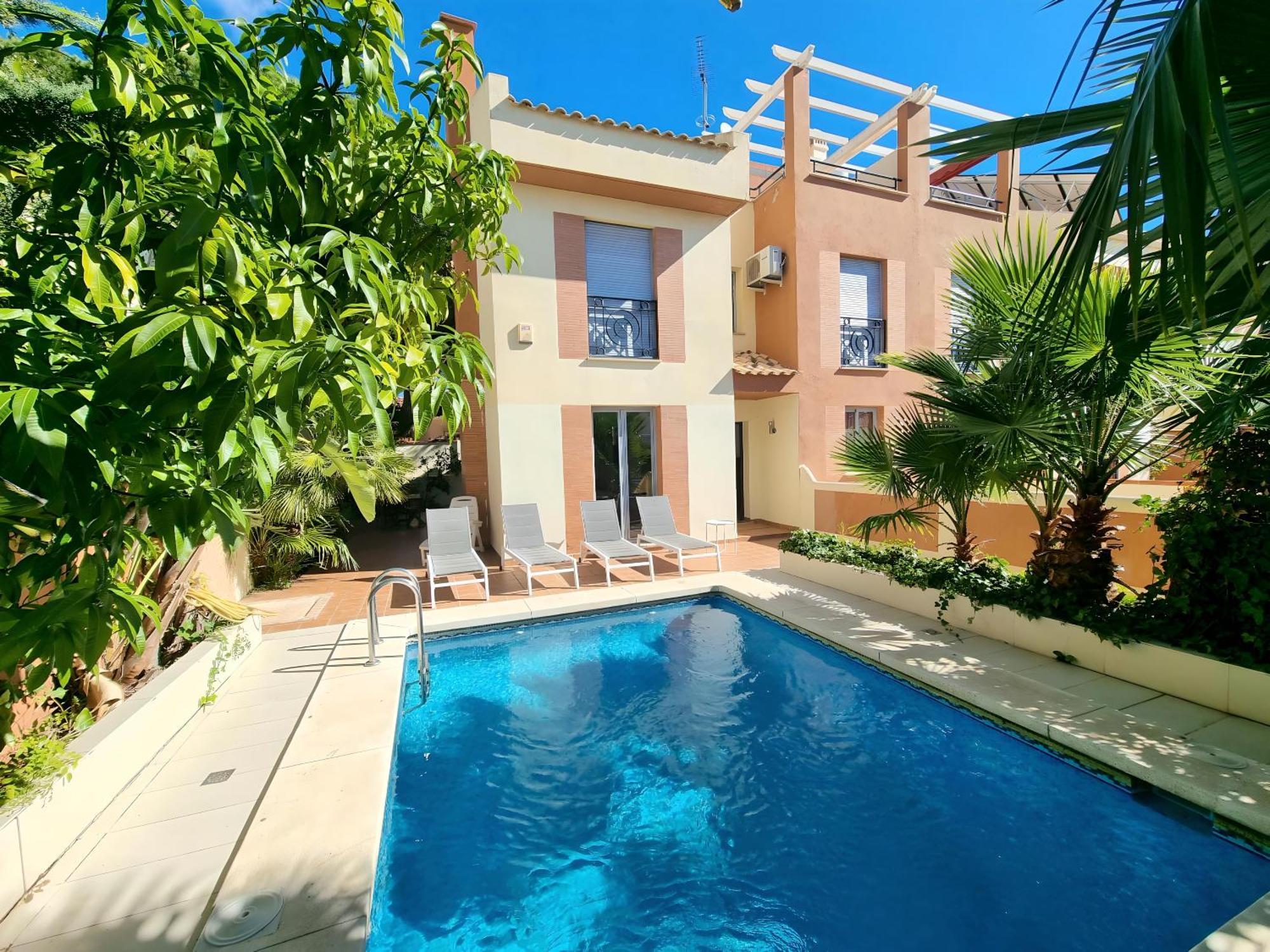 Stunning Home With Outdoor Swimmingpool, 4 Bedrooms And Wifi Benalmádena Exterior foto